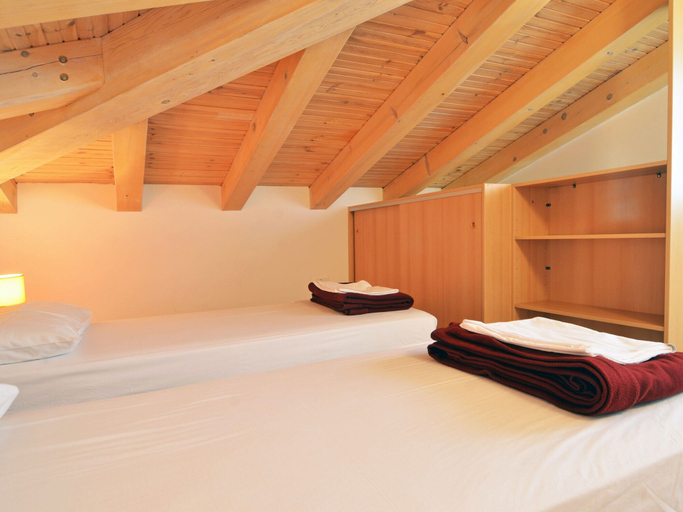 Bedroom 2, Modern Villa With Swimming Pool, Medulin