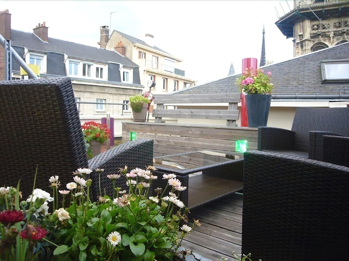 Others 5, Hotel De L'Europe, Seine-Maritime