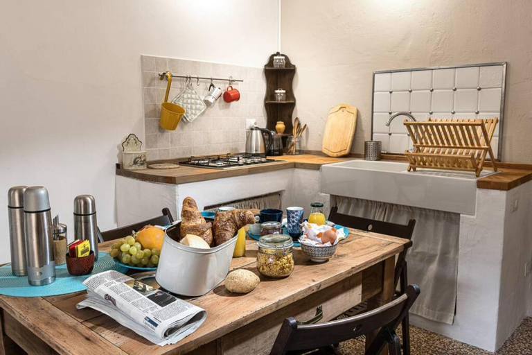 Food & Drinks 5, Al vicolo del Gallo APPARTAMENTO, Vercelli