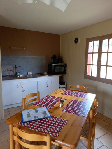 Others 5, Domaine de Vaulatour., Dordogne