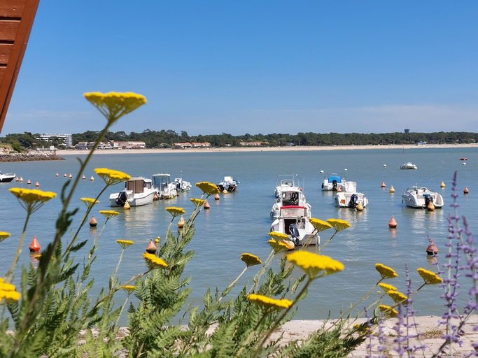 Others 4, Premiere Classe Saintes, Charente-Maritime