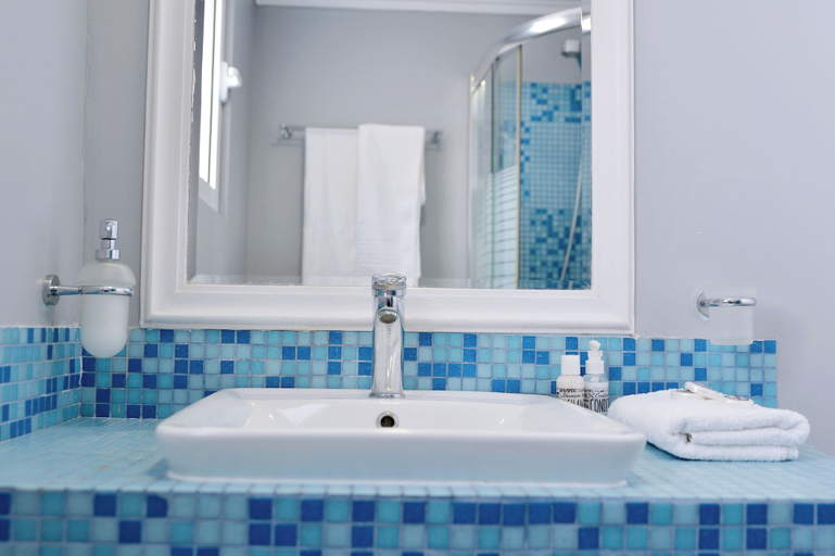 Bathroom 5, Villa Reverenza, Ionian Islands