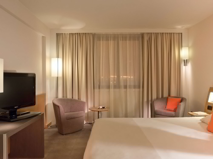 Bedroom 3, Novotel Paris Roissy CDG Convention, Val-d'Oise