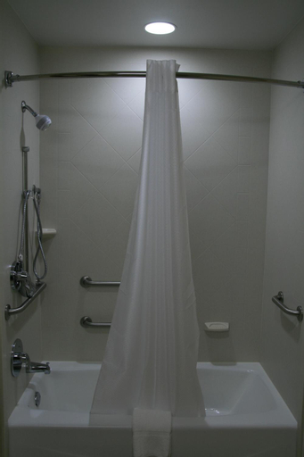 Bathroom 12