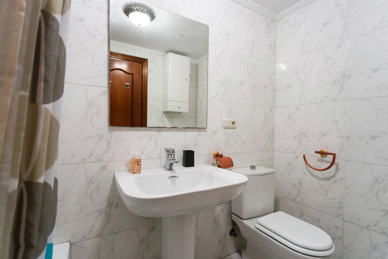 Bathroom 3, Bordari by Smiling Rentals, Guipúzcoa