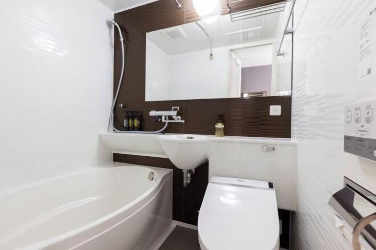 Bathroom 4