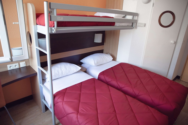 Bedroom 3, Premiere Classe Roissy - Aeroport Charles De Gaulle, Val-d'Oise