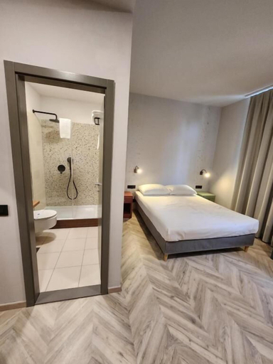 Bedroom 3, Hotel Amfiteatar, Pula