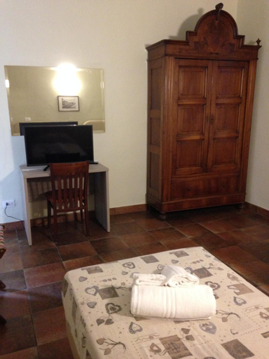 Bedroom 30