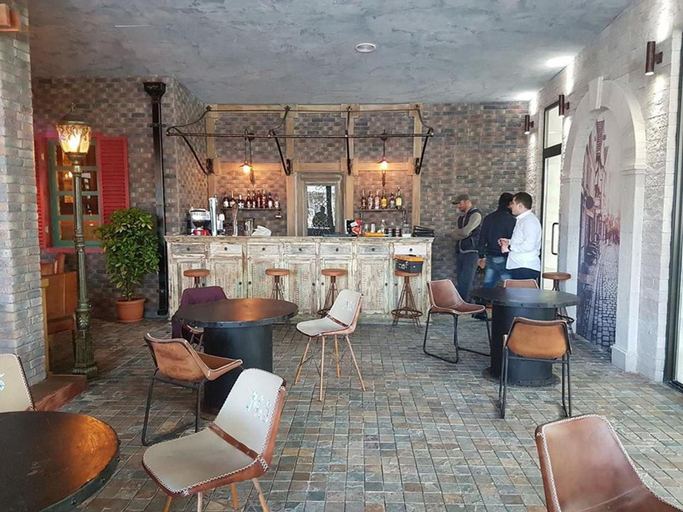 Food & Drinks 4, Luxury Oasis Apartment, Kobuleti