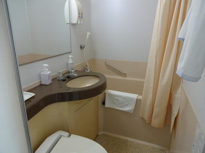Bedroom 4, Belmont Hotel, Taitō