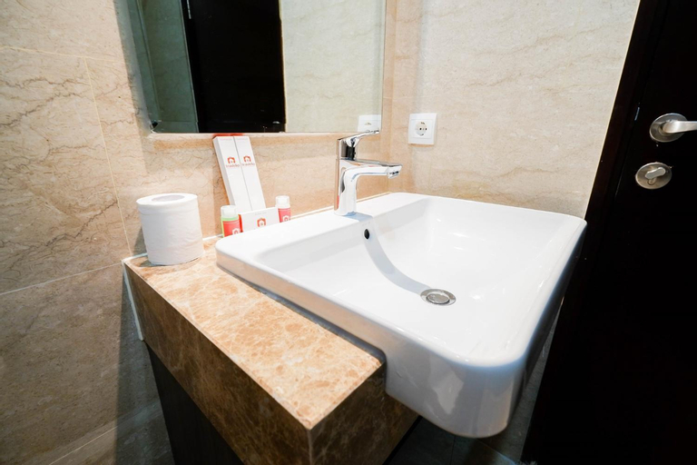 Bathroom 11