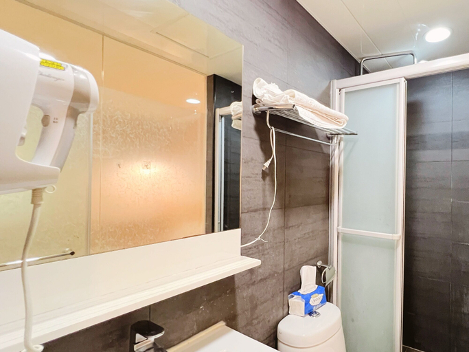 Bathroom 5, GHotel, Taipei City