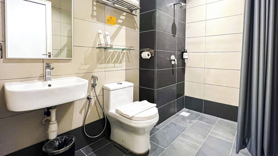 Bathroom 4, Fives Hotel Meldrum, Johor Bahru