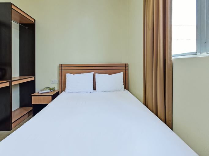 Bedroom 1, OYO 90674 Wisma Syukran Syariah, Pekanbaru