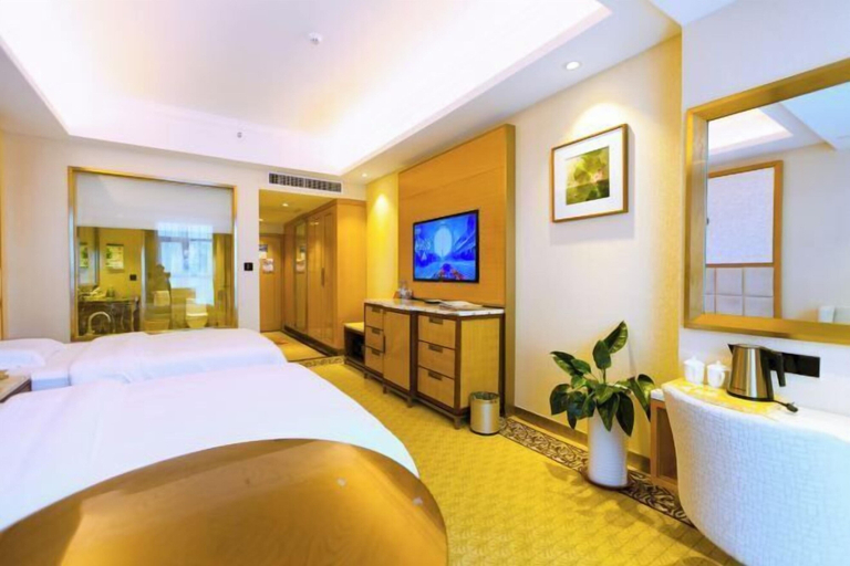 Bedroom 3, March Flower International Hotel, Hechi