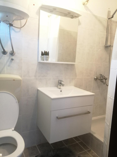 Bathroom 3, Seaview Holiday Apartments, Ventura Nin, Nin