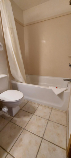Bathroom 4, Days Inn by Wyndham Willmar, Kandiyohi