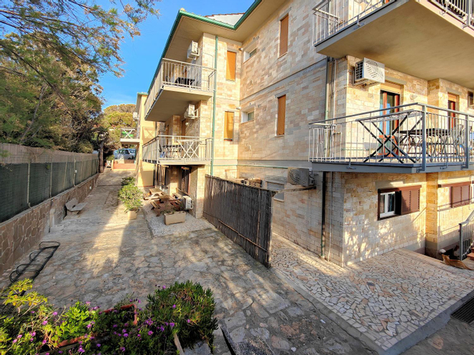 Le Dune Ground Floor Apartments - Futura CAV, Livorno