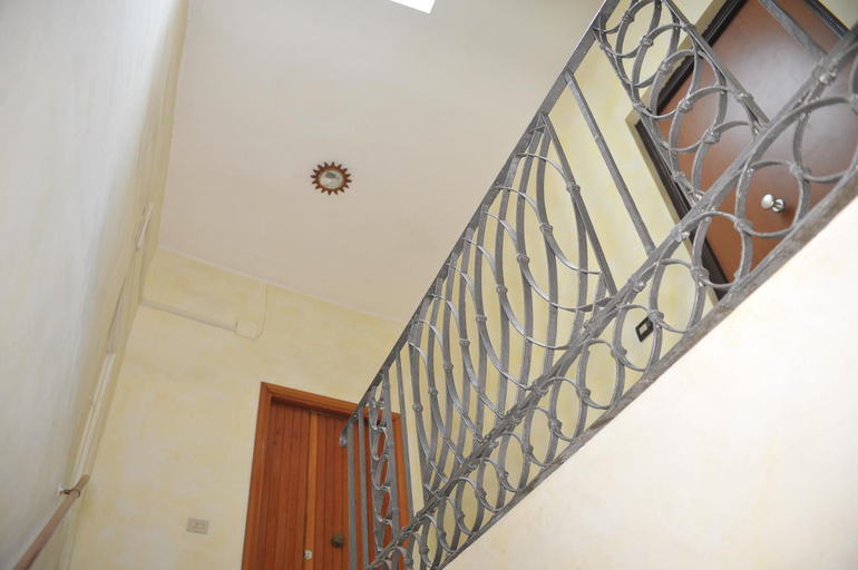 Others 4, Casa Sigiu - Il Fiume, Rieti