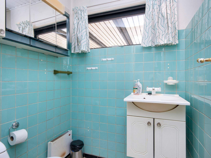 Bathroom 3, 8 Person Holiday Home in Ebeltoft, Syddjurs