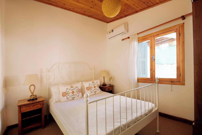 Bedroom 3, Cottage Houses