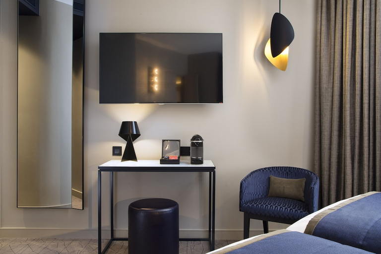 Others 5, Le 10 Bis Hotel, Paris