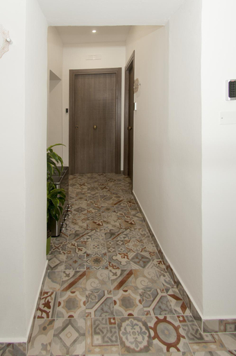 Others 4, La Serva Padrona, Taranto