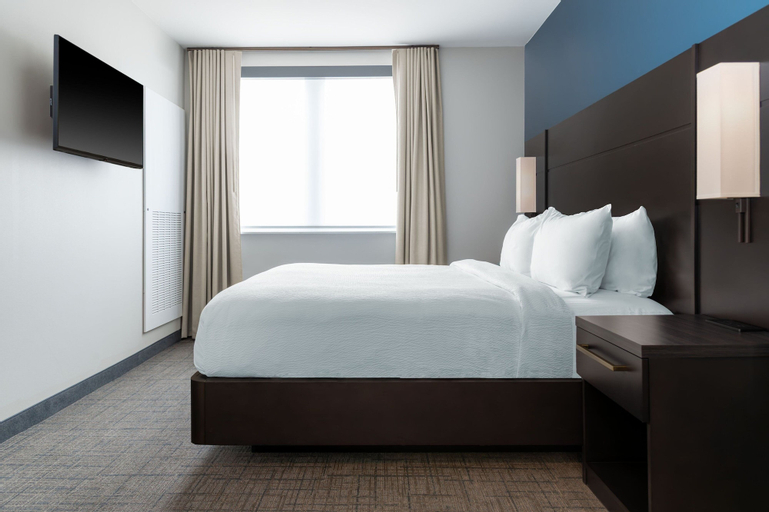 Bedroom 25