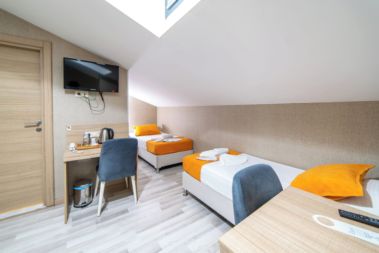 Bedroom 2, Mardy Hotel, Bakırköy