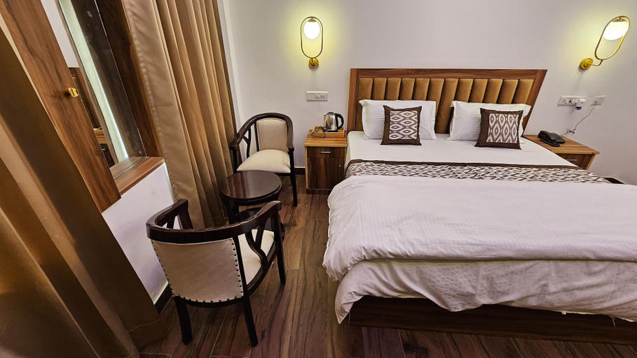 Bedroom 5, White House Hotel And Banquet, Gautam Buddha Nagar