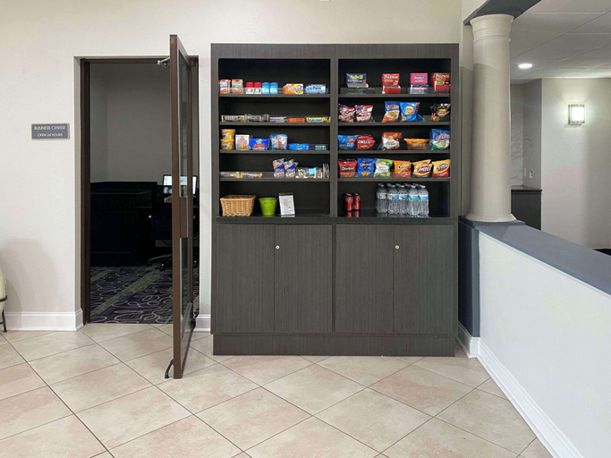 Food & Drinks 5, MainStay Suites Conover-Hickory, Catawba