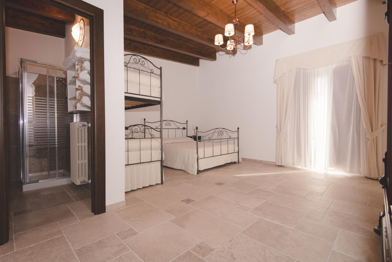 Bedroom 2, Il Vecchio Frantoio, Avellino