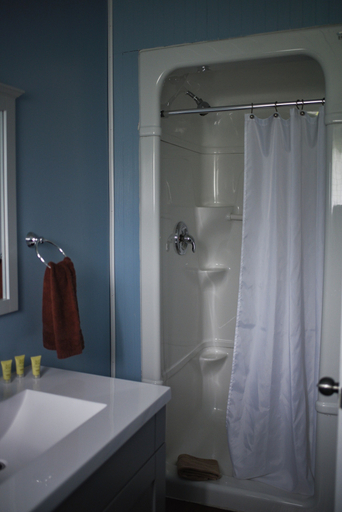 Bathroom 3, Jackfish Lake Cottages Motel, Thunder Bay
