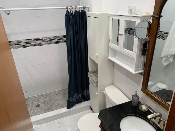 Bathroom, Chambres EL MEDITERRANEO Rooms, Montréal