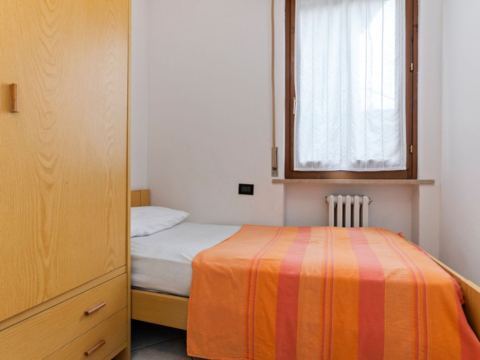Bedroom 3, Holiday Home in Lazise Near Lake Garda, Verona