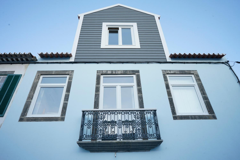Largo Bispo Boutique Hostel, Horta