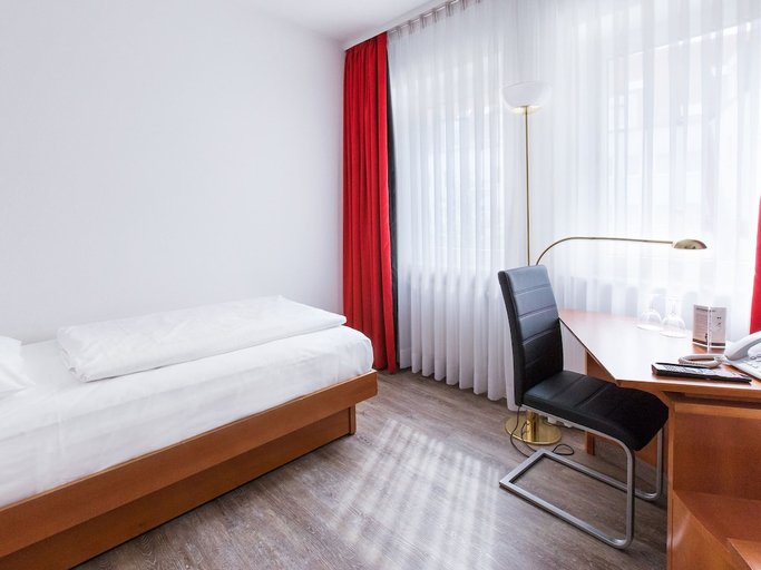 Bedroom 4, Dormero Hotel Dresden Airport, Dresden