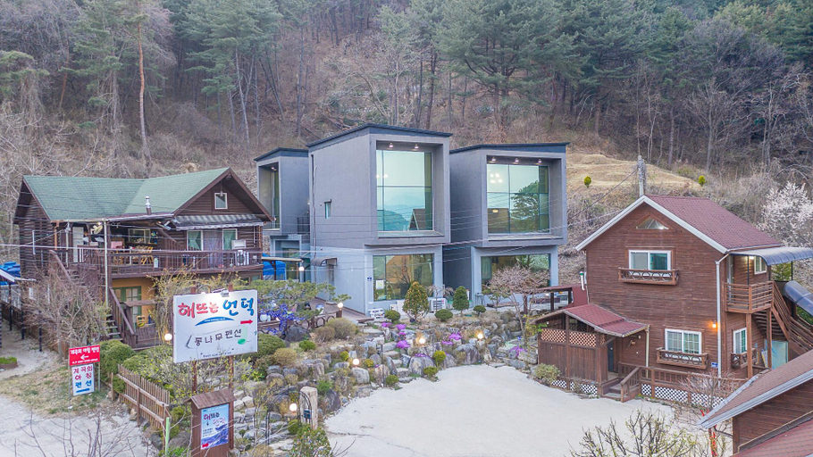 Others 5, Pocheon Haetneun Undeok Pension A, Pocheon