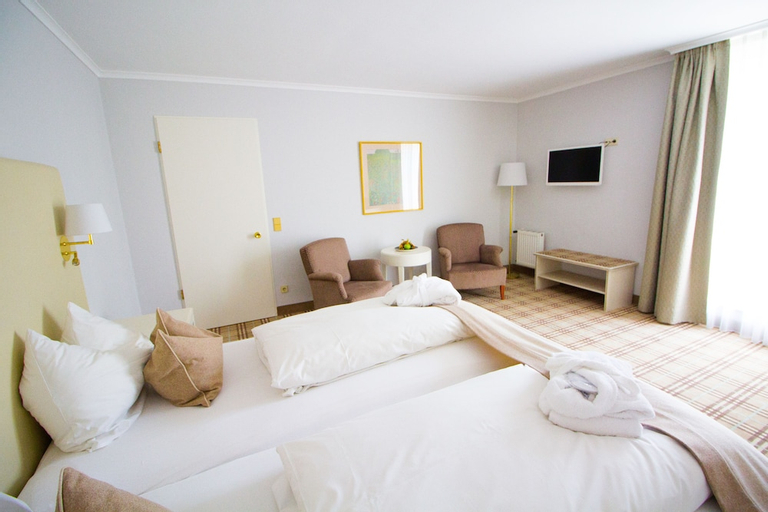 Bedroom 2, ACHAT Hotel SchreiberHof Aschheim, München