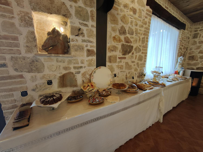 Food & Drinks 4, Villa Proserpina, Perugia