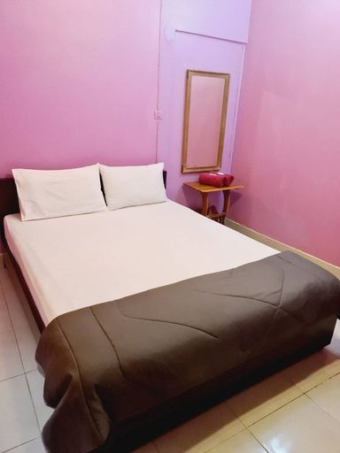 Bedroom 2, Royal Land Mae Klong Hotel, Muang Samut Songkhram