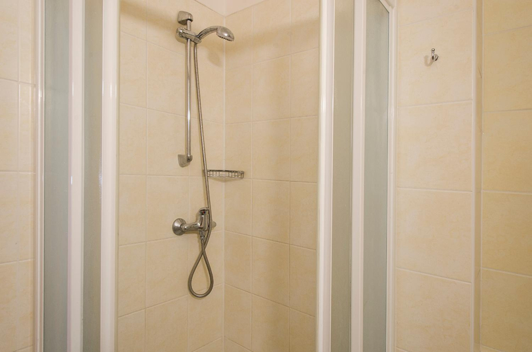 Bathroom 4, HOTEL IMOS PRAHA, Praha 8