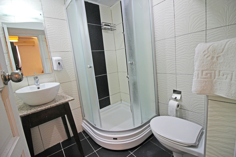 Bathroom 5, Ilyada Hotel, Bozcaada
