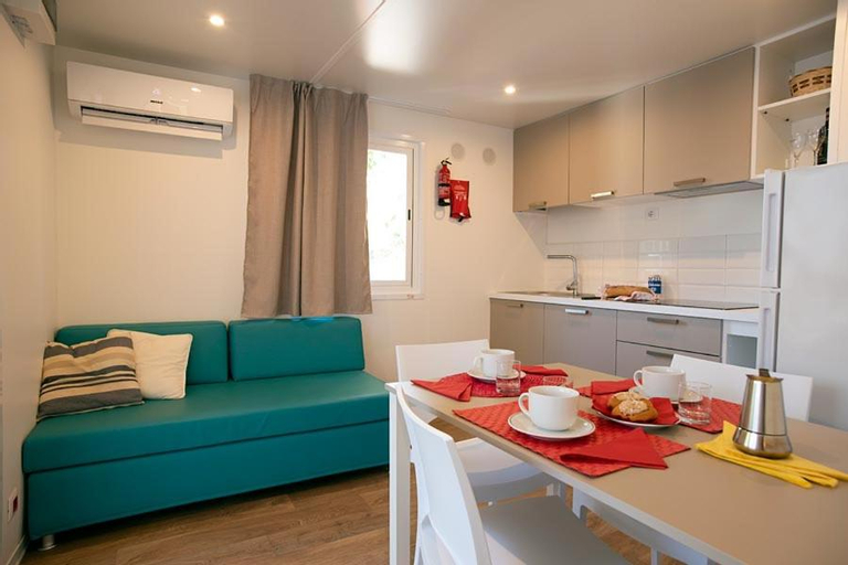 Dining Room 1