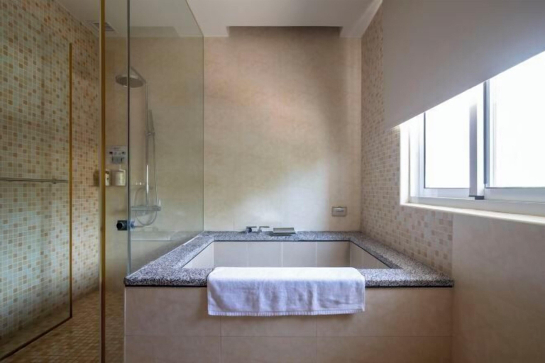 Bathroom 3, Shuiyang Yueming Holiday Hotel, Miaoli