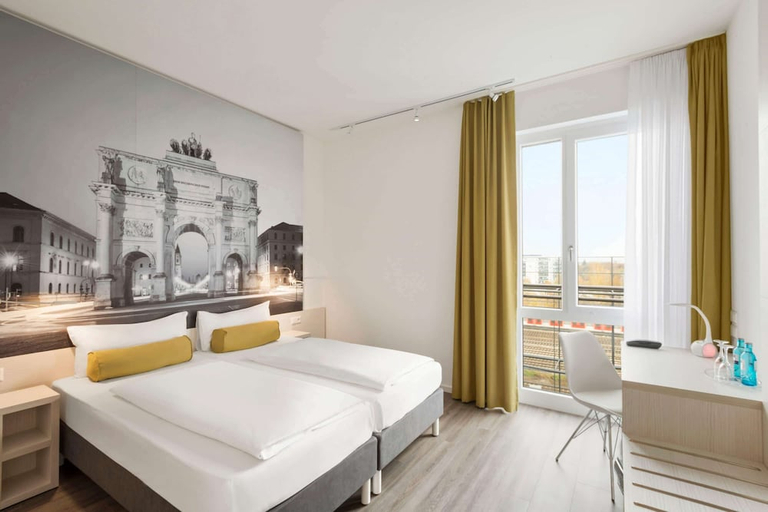 Bedroom 2, Munich City West, München