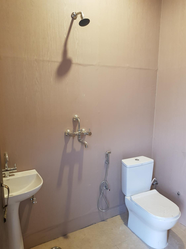 Bathroom, Living Green Farms, Allahabad