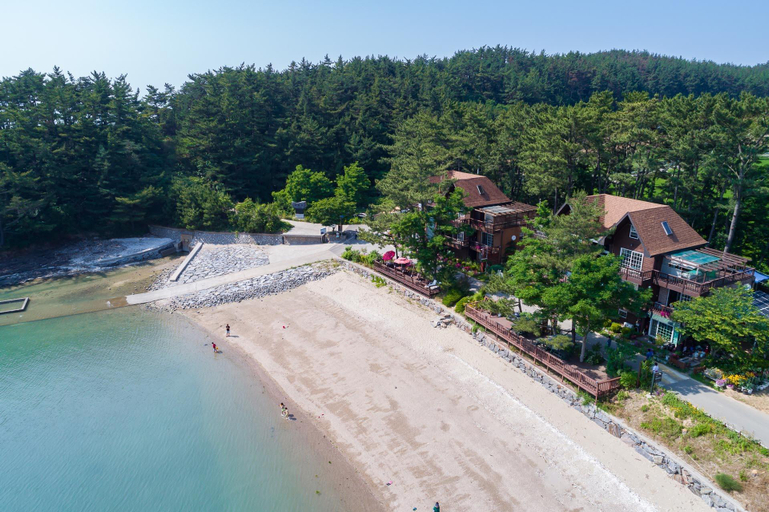Others 4, Healing beach pension, Taean