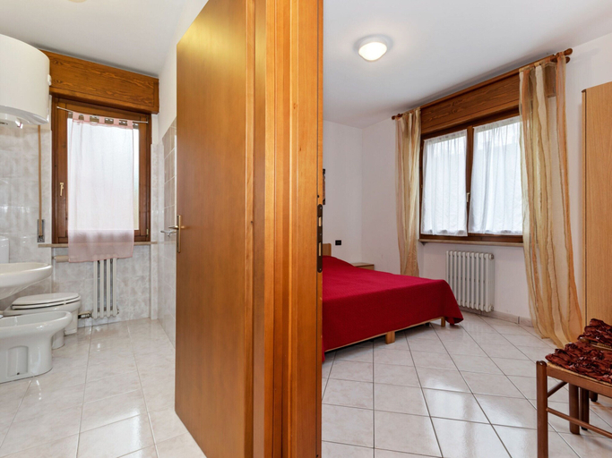 Bedroom 2, Holiday Home in Lazise Near Lake Garda, Verona